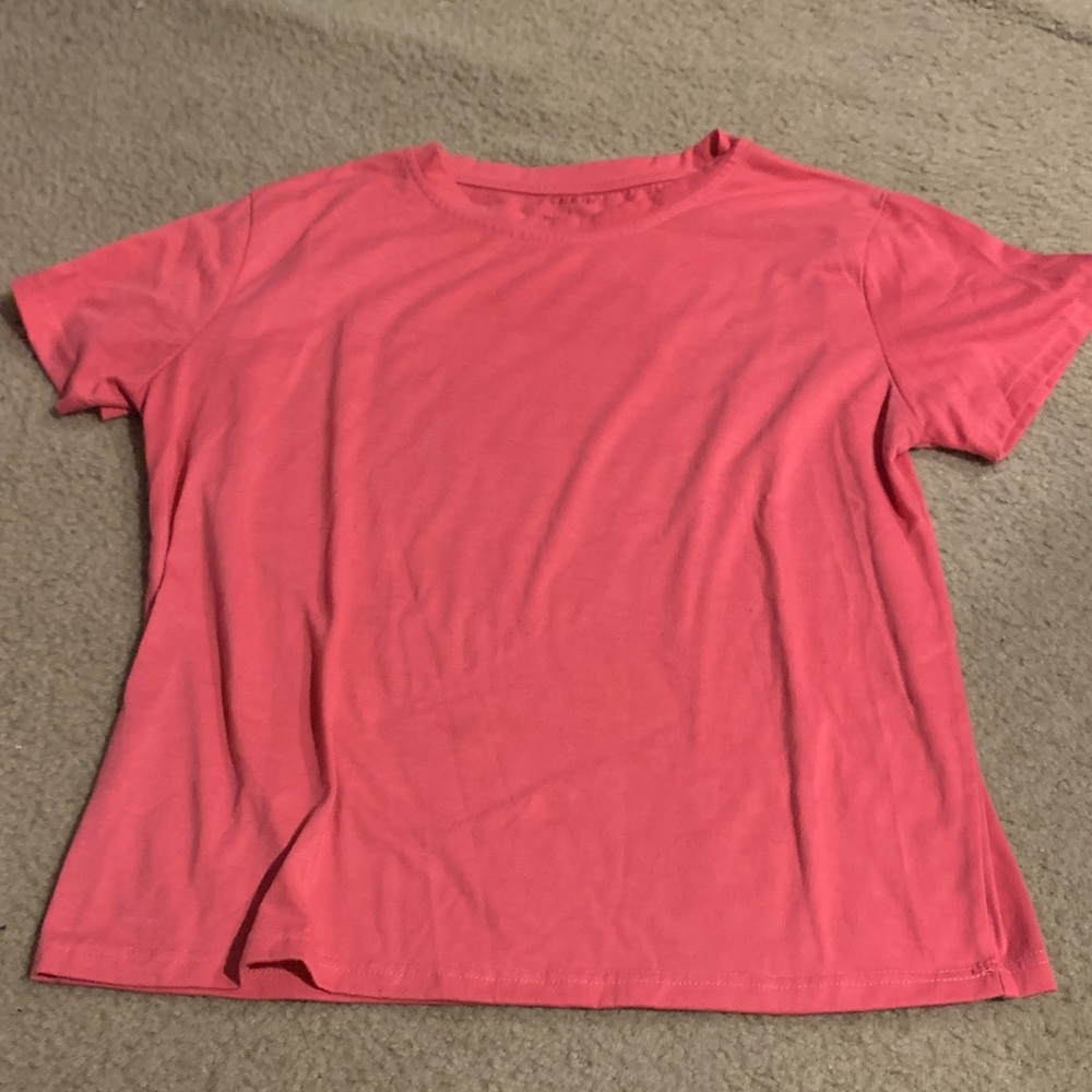 SHEIN Short Sleeve Crewneck Tee in Coral